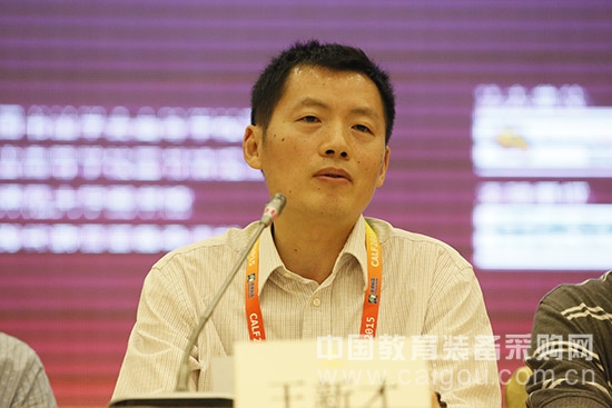 2015年中国高校图书馆发展论坛于武汉隆重开幕 2015年中国高校图书馆发展论坛于武汉隆重开幕